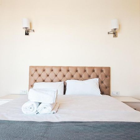 Gg Aparthotel 巴统 外观 照片
