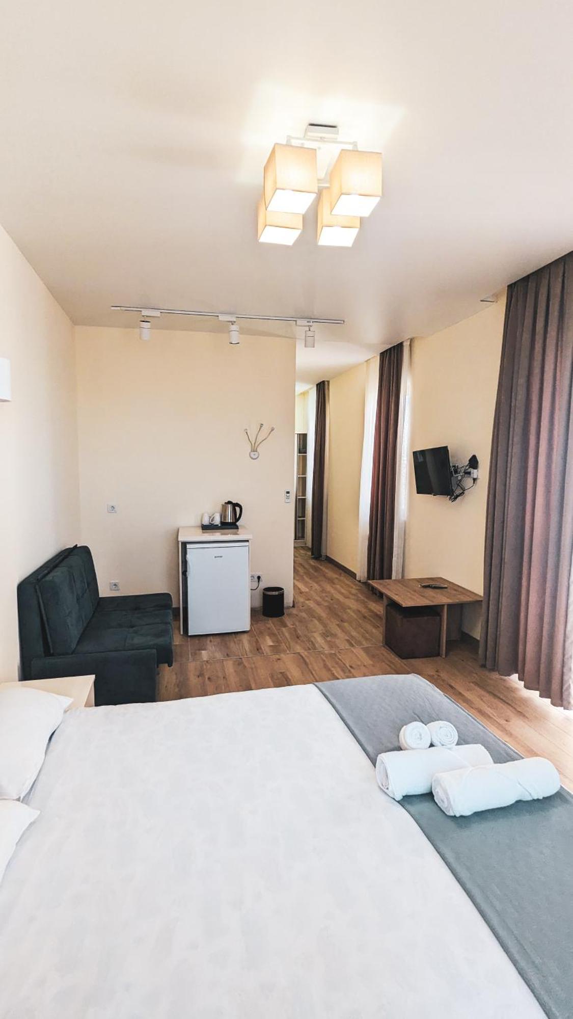 Gg Aparthotel 巴统 外观 照片