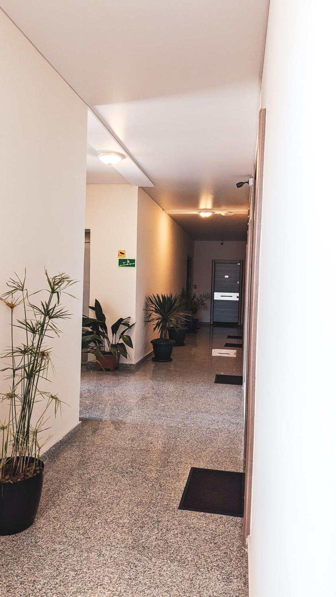 Gg Aparthotel 巴统 外观 照片